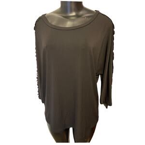 Large Linda Leal 3/4 Sleeve Embellished Sleeve Women's Top Black
